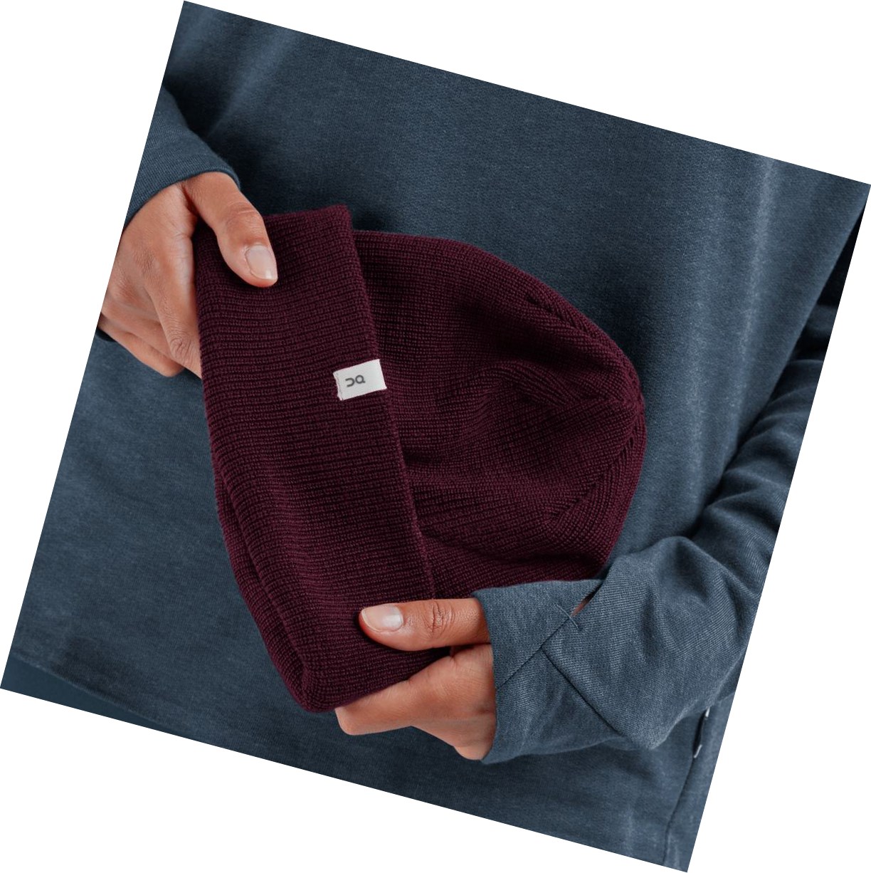 Czapki Damskie On Merino Czerwone | 126845-LTC